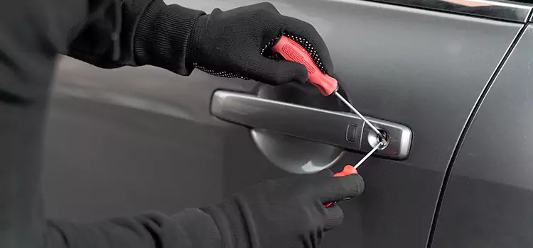 Locked Out of Car Help Cottage Lake