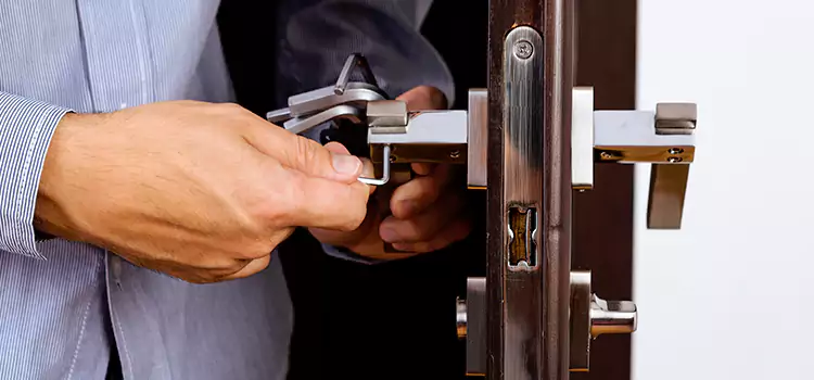 Commercial Door Lock Repair Cottage Lake