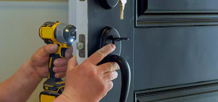 Locksmith Emergency Service Cottage Lake