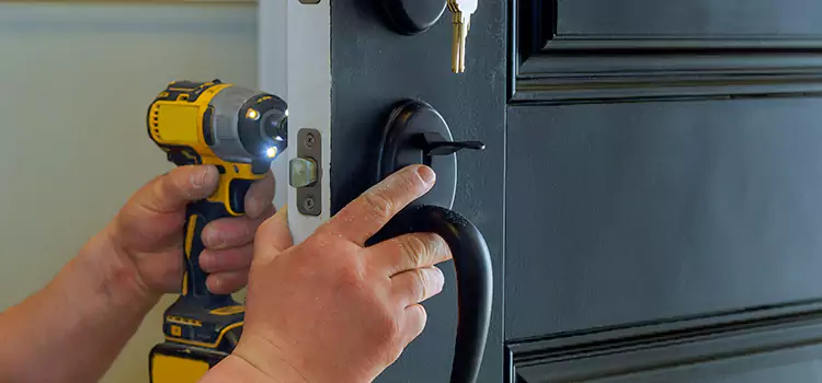 Mobile Automotive Locksmith Cottage Lake